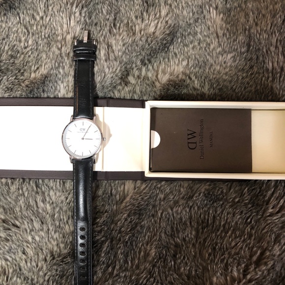 Daniel Wellington Accessories - Daniel Wellington Original Watch Daniel Wellington Accessories - Daniel Wellington Original Watch